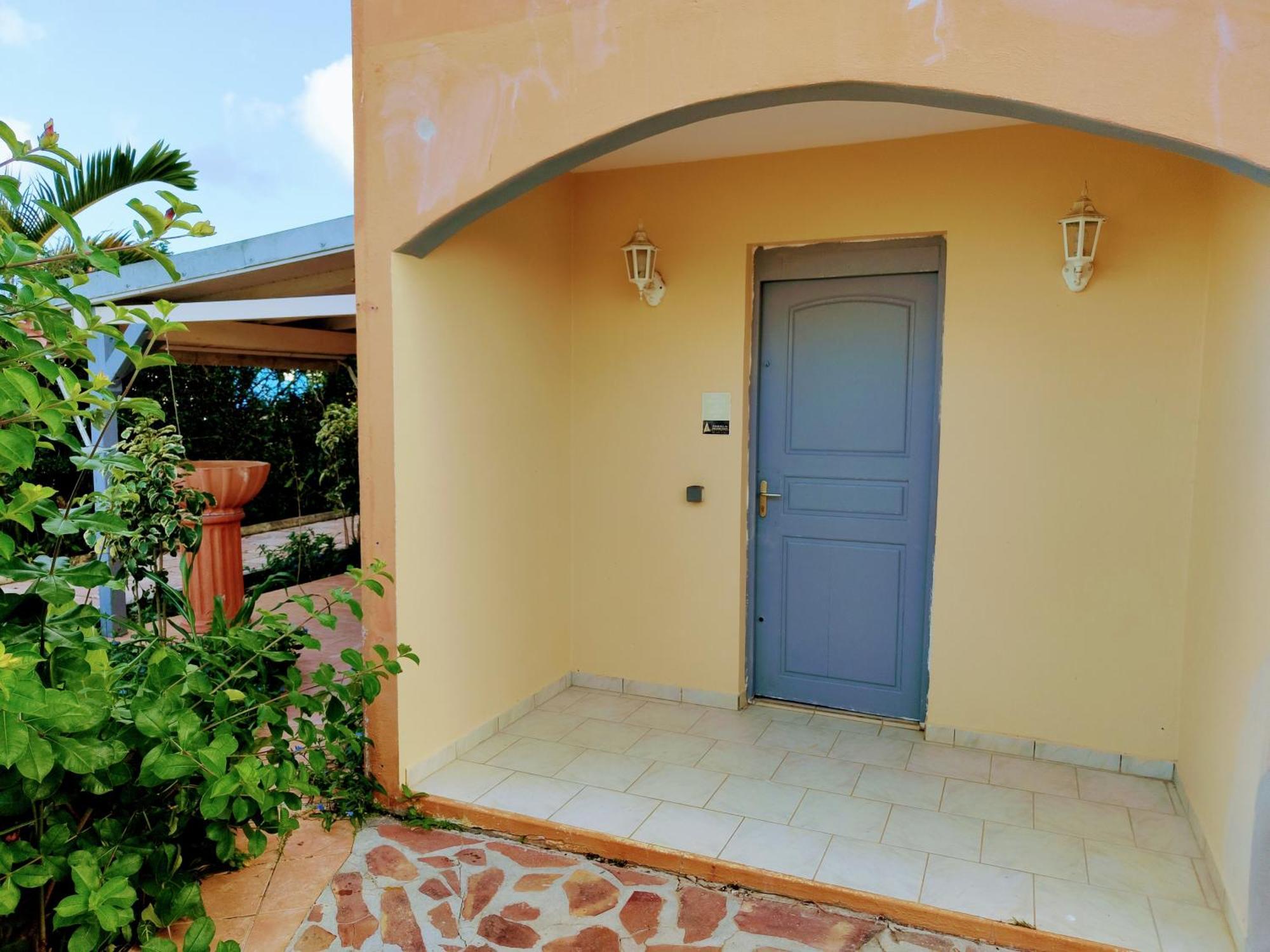 Le Nil Appartement Cosy Tout Confort Baie-Mahault Exterior foto