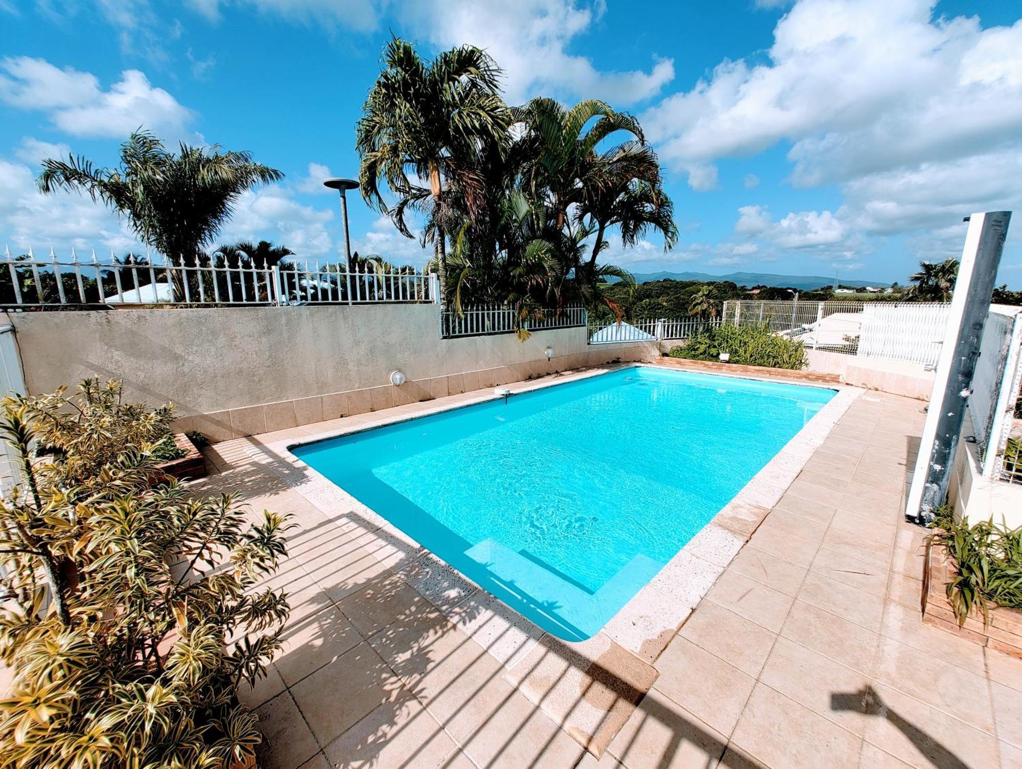 Le Nil Appartement Cosy Tout Confort Baie-Mahault Exterior foto