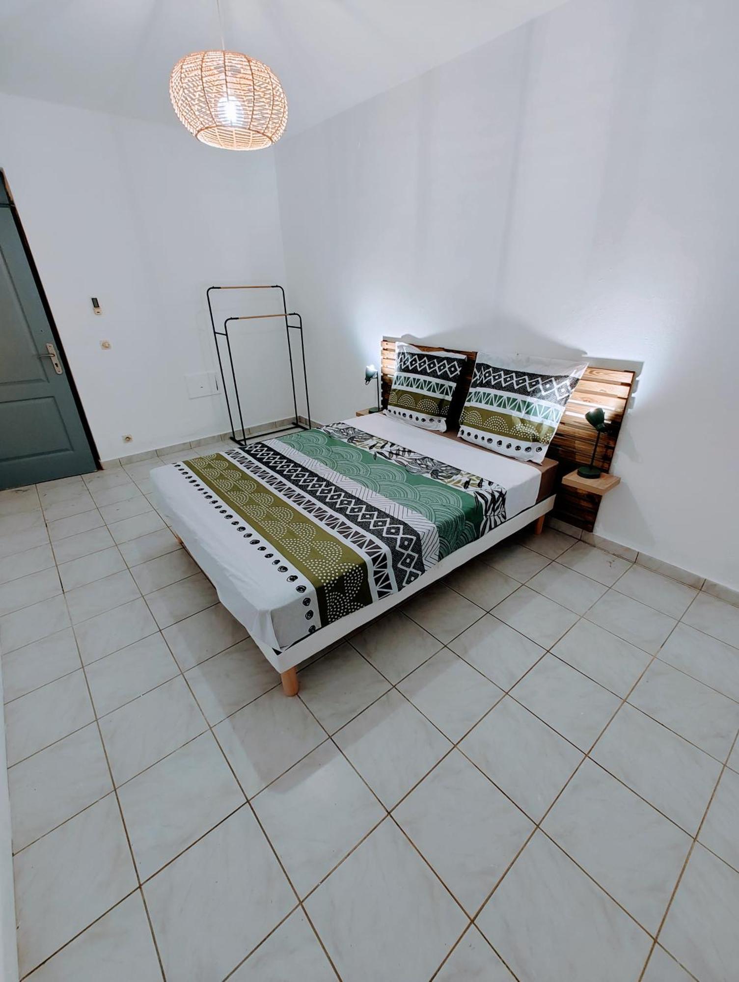 Le Nil Appartement Cosy Tout Confort Baie-Mahault Exterior foto